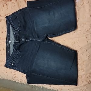 Jennifer Lopez Capri size 10